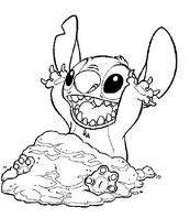 coloriage Lilo et stitch fait un pate de sable